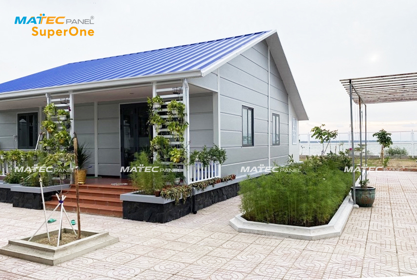 Nhà lắp ghép tấm panel sân vườn